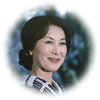 岸 惠子