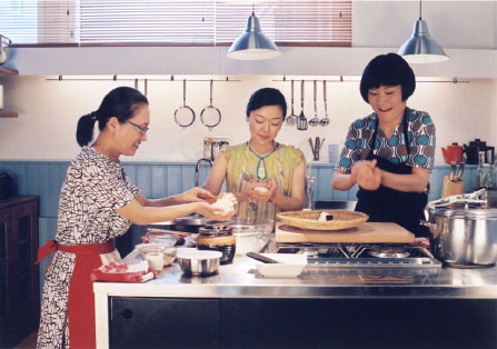 CINEMA SPECIAL 料理が心を結ぶ、映画特集『かもめ食堂』