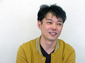 奥村泰彦さん