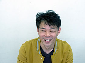奥村泰彦さん