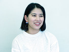 高橋明日香さん